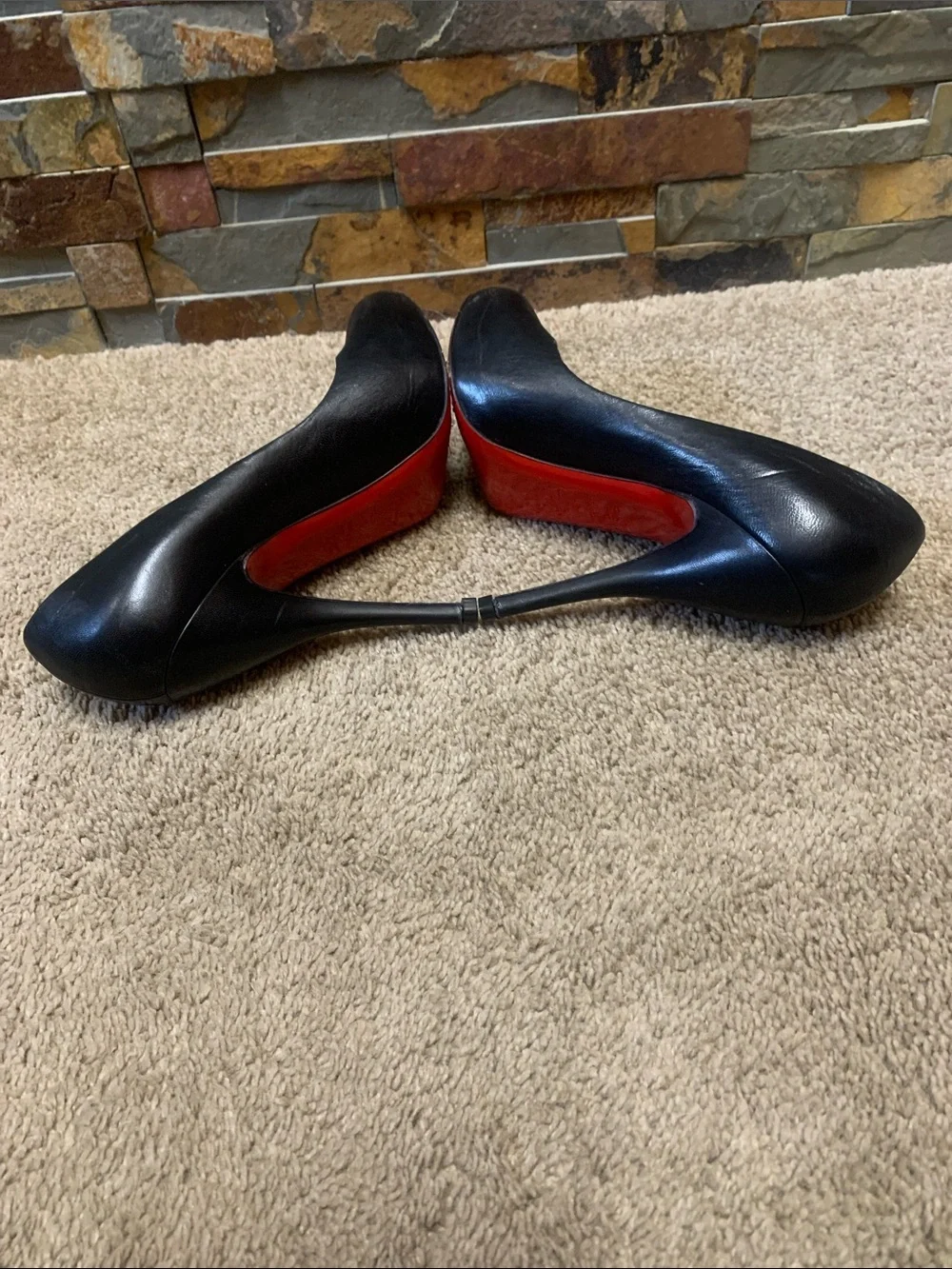 Christian Louboutin 37.5 Feticha (7 1/2) black leather pumps red bottoms